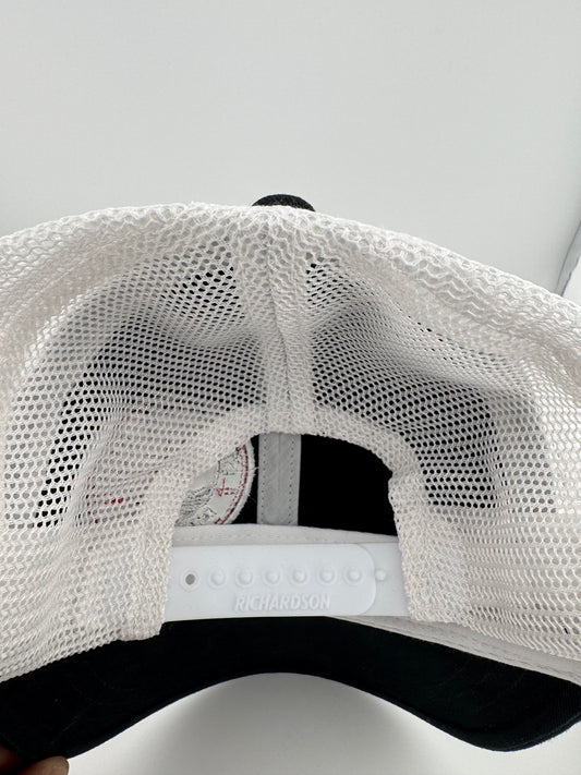 Faith - lite black/white unstructured